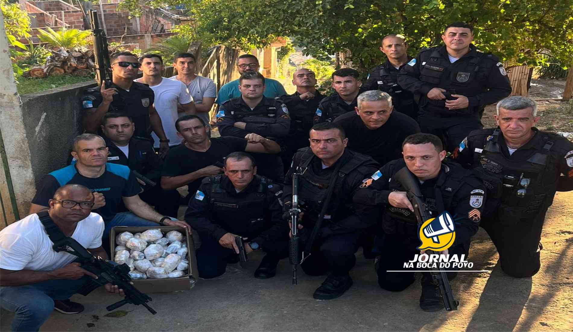 Militares do 36°BPM apreende 178 mariolas de maconha e mais de 2.700 pinos de cocaína em Pádua
