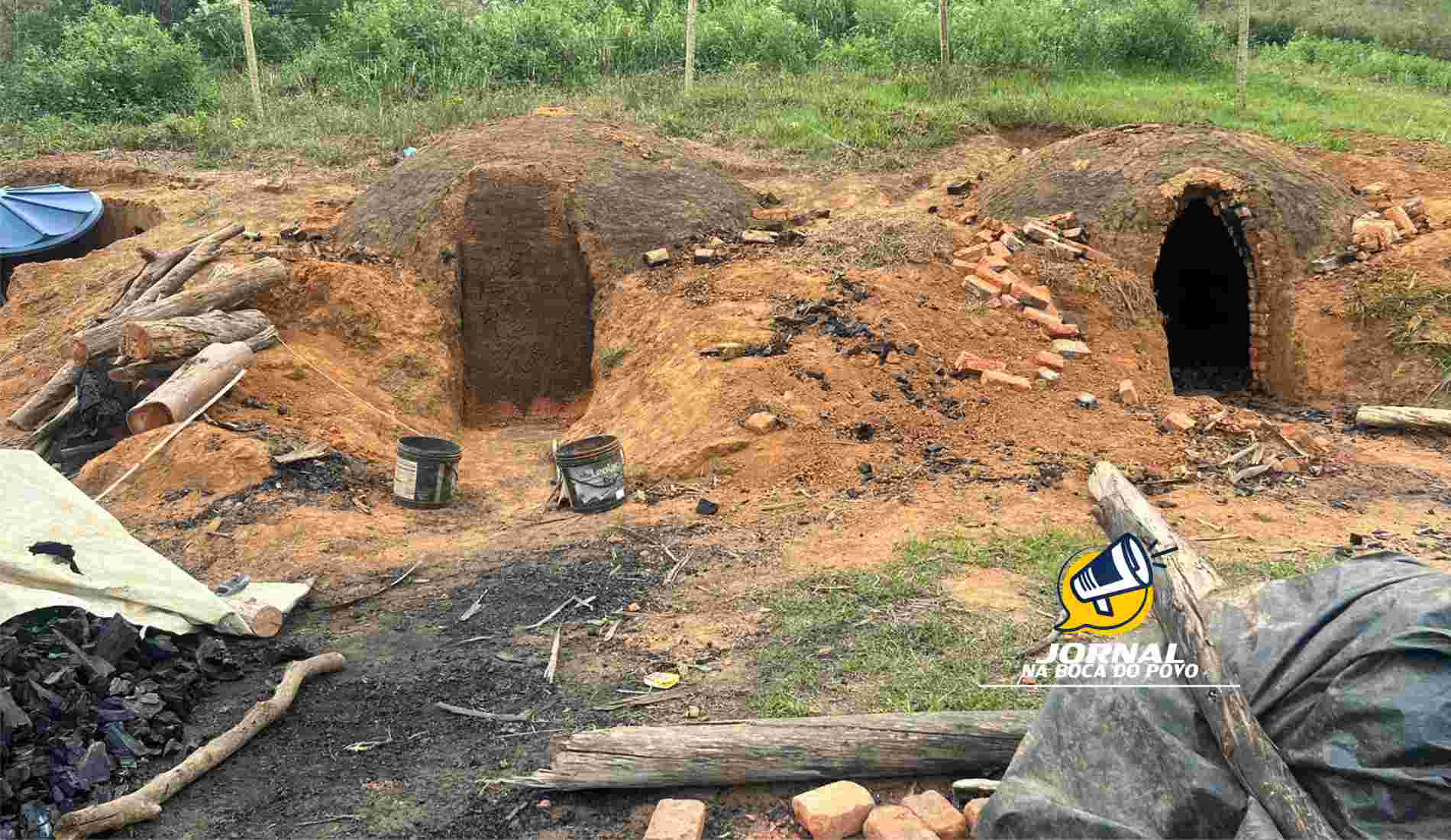 Polícia Ambiental encontra carvoaria clandestina em Miracema