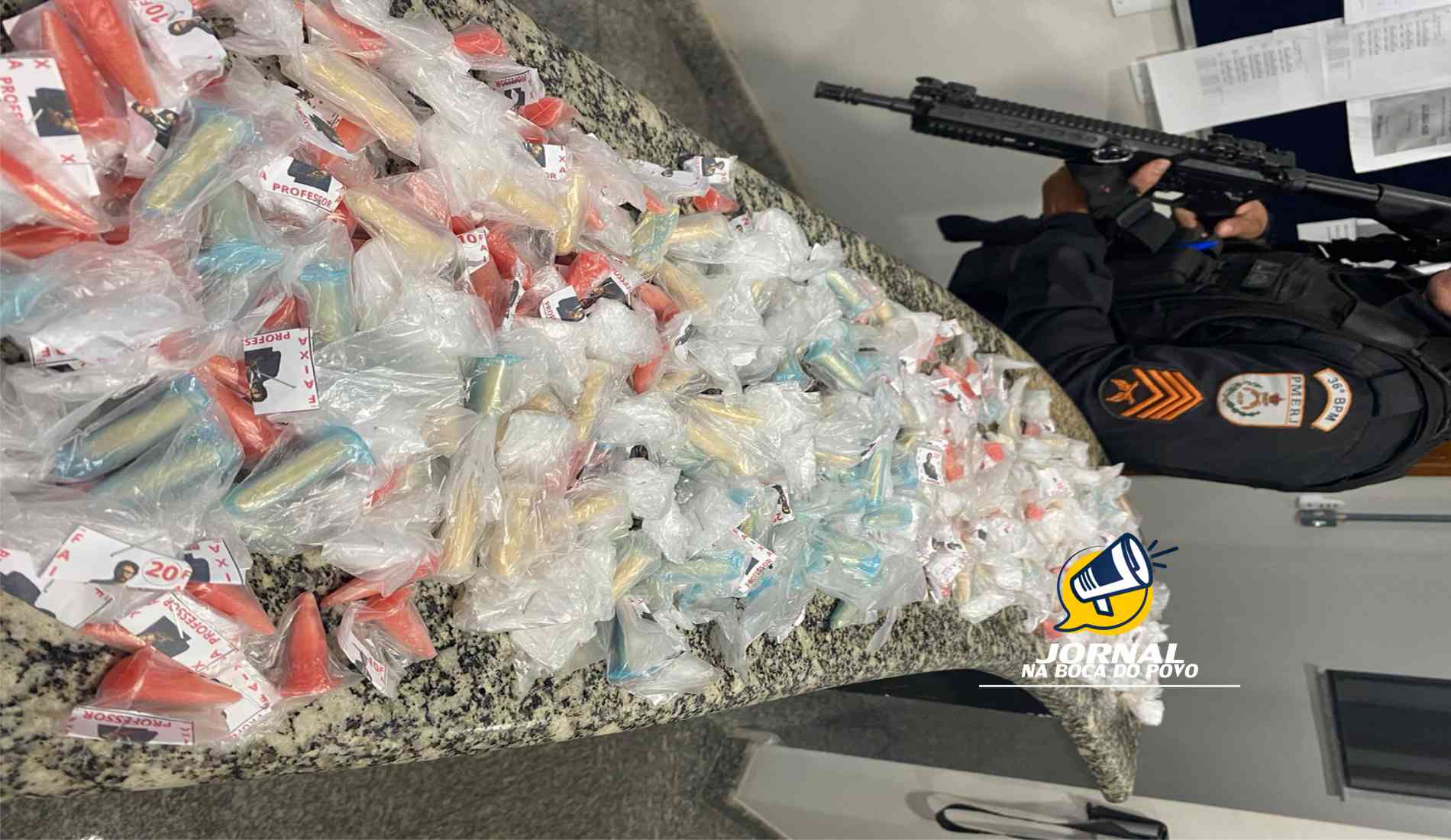 Polícia apreende mais de 320 pinos de cocaína em Miracema