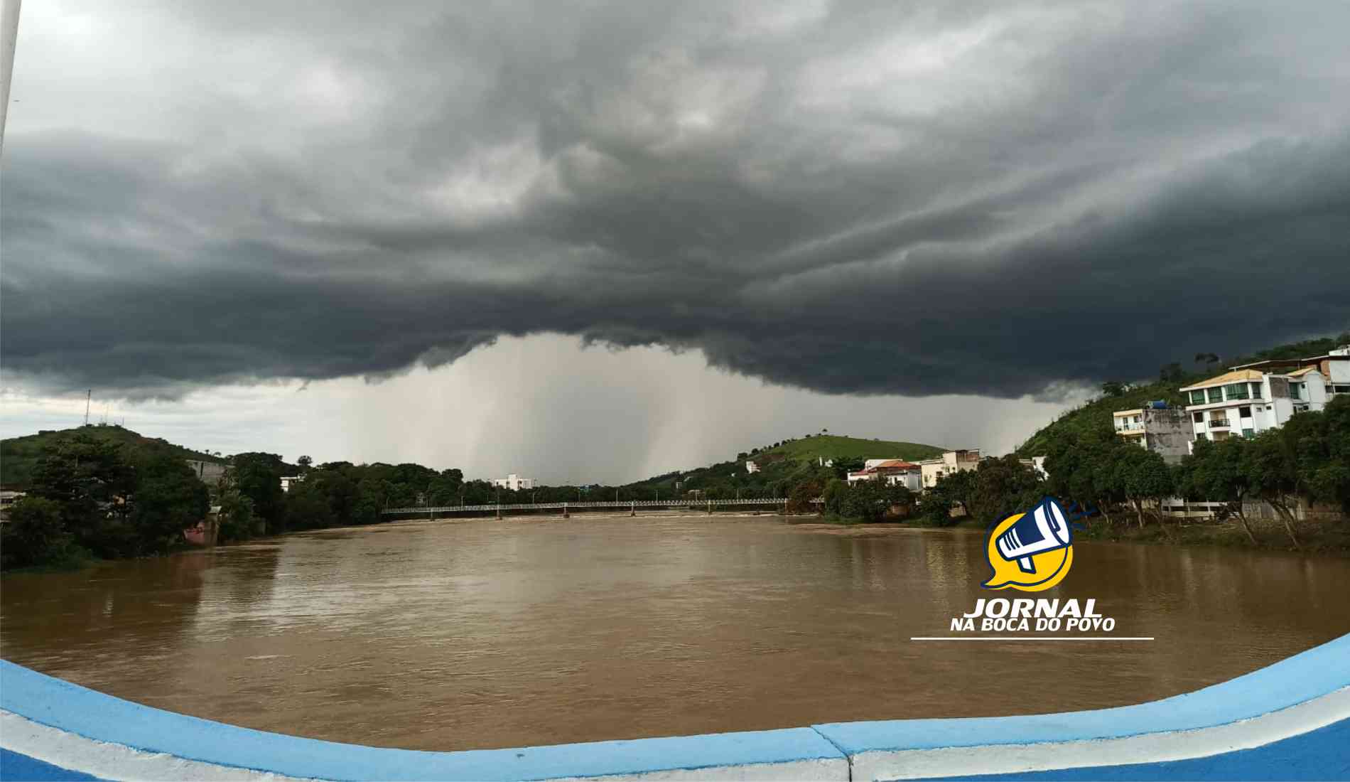 INMET amplia alertas para tempestades em todo o estado