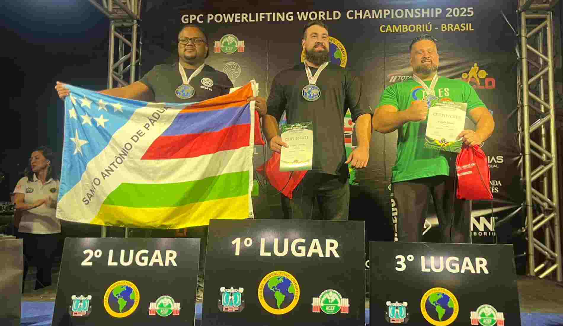 De Santo Antônio de Pádua para o mundo: Richarle Souza é vice-campeão mundial de Powerlifting