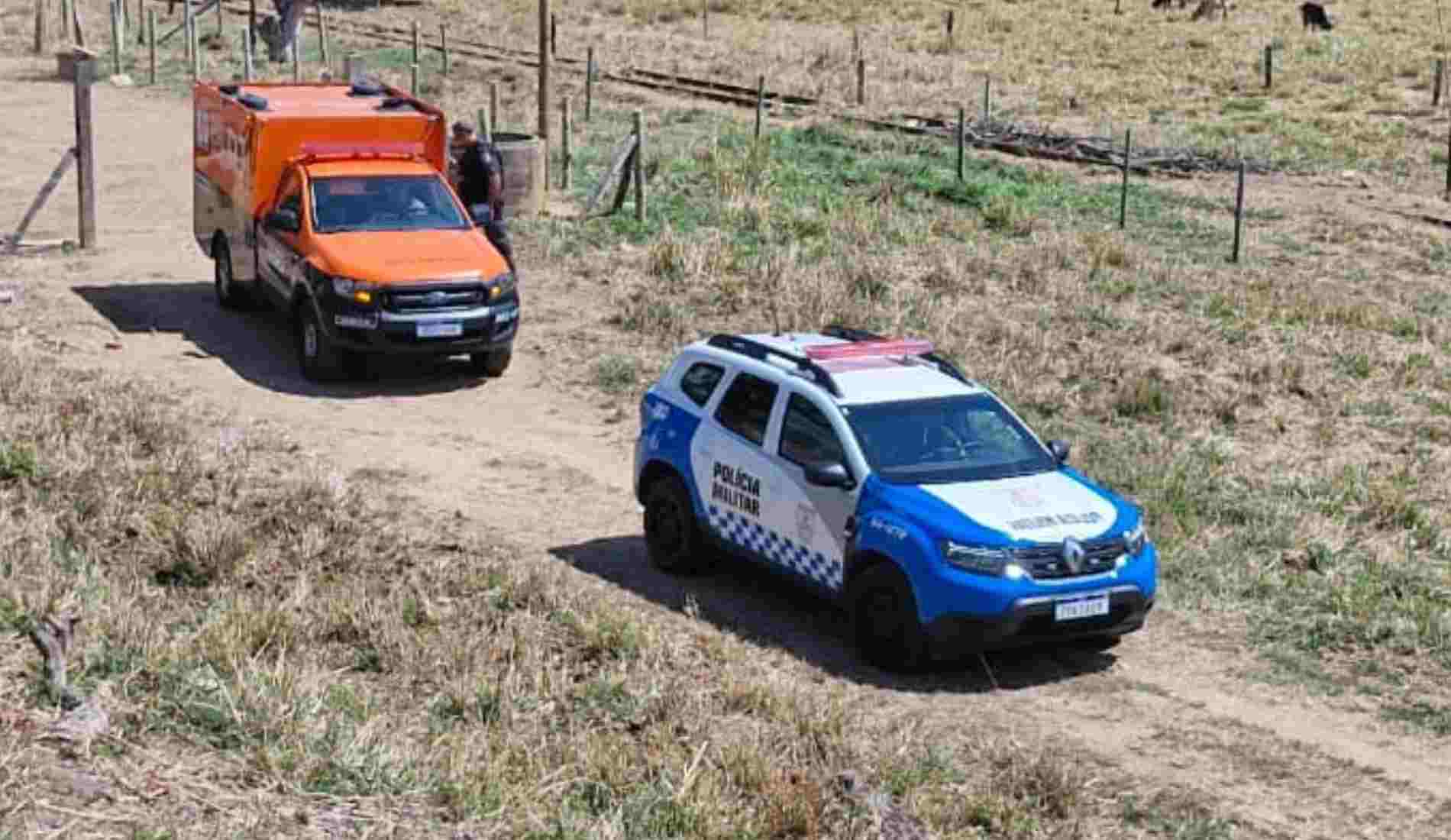 Jovem é encontrado morto com marca de tiro e saco plástico na cabeça