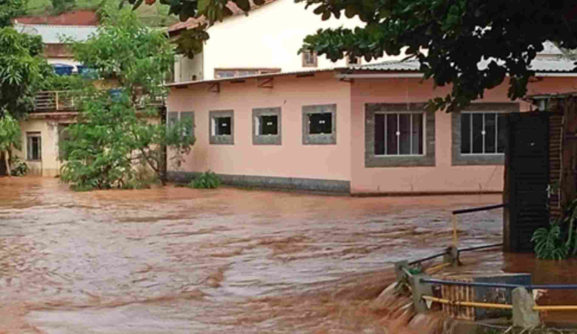 Laranjais inundada; no Engenho Central, prefeito fala em pior cheia desde 2007