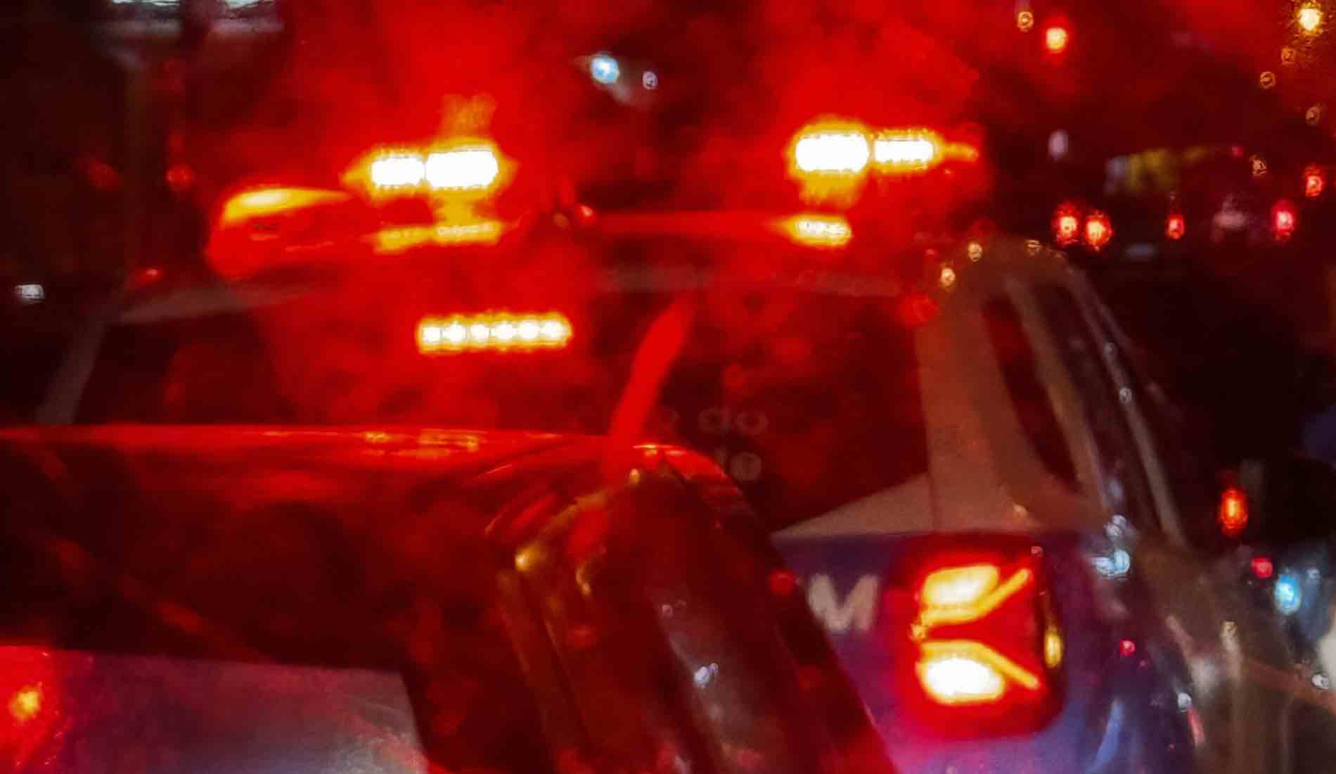 Assaltantes roubam R$ 15 mil de casa em Valão do Barro; moradores foram amarrados e um deles agredido