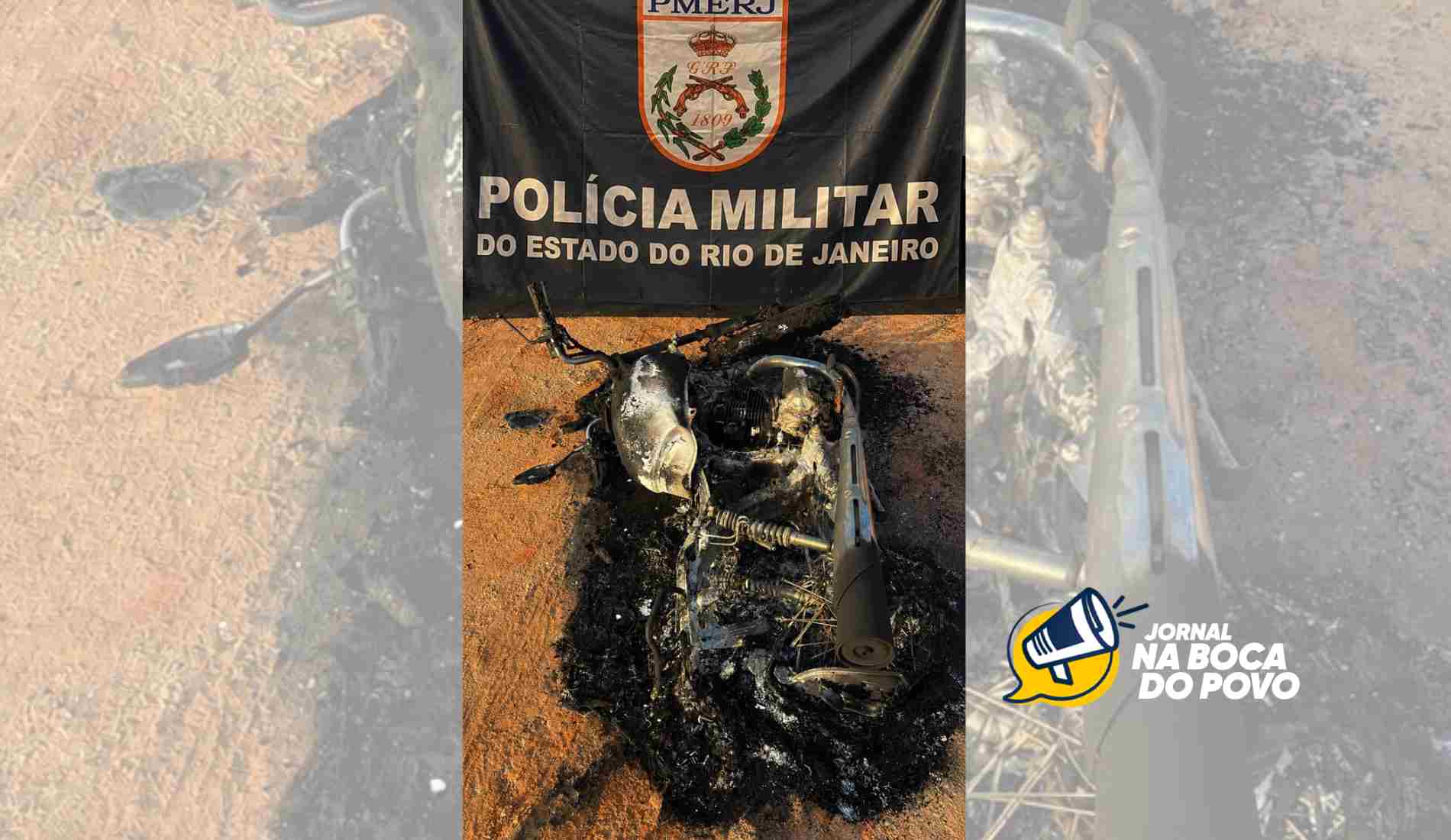 Motocicleta furtada é encontrada completamente queimada em Aperibé